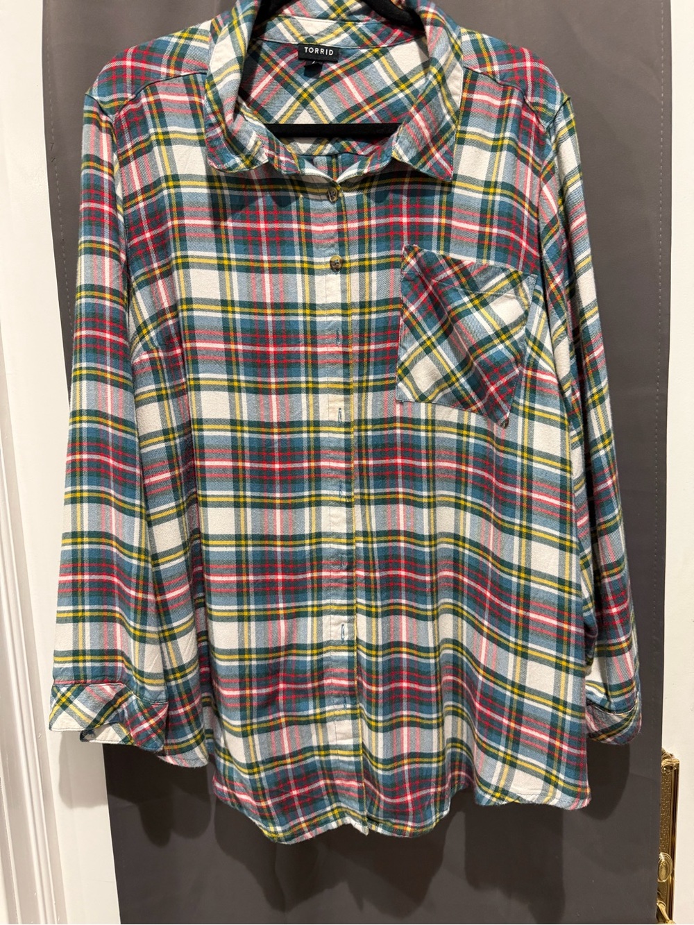 Torrid Size 4 Plaid Button Down Shirt Green Red Yellow Long Sleeve Plus Size